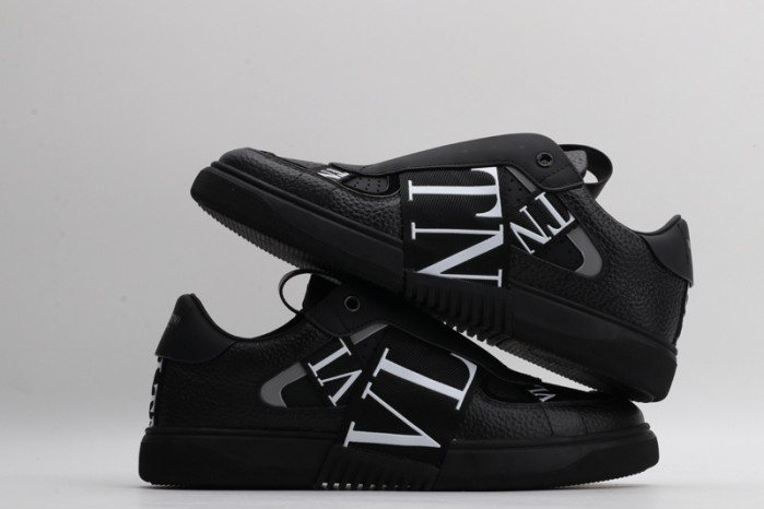 v*lentino sneaker