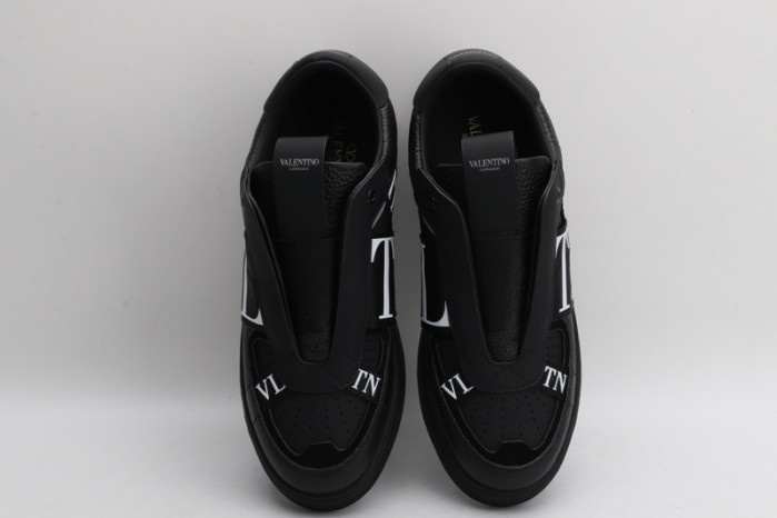 v*lentino sneaker