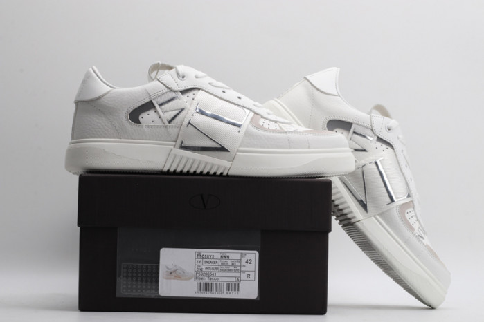 v*lentino sneaker