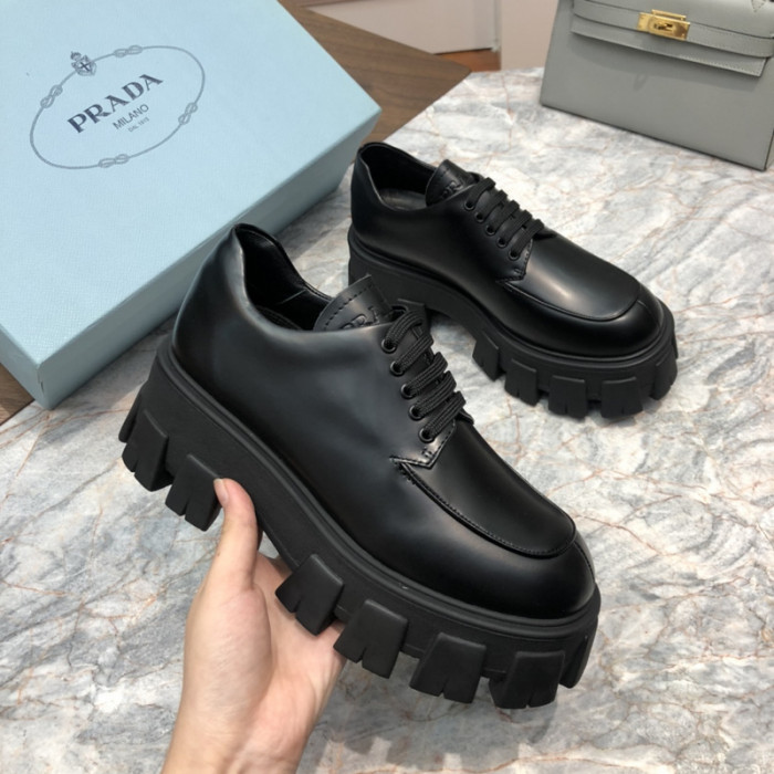 prad loafer