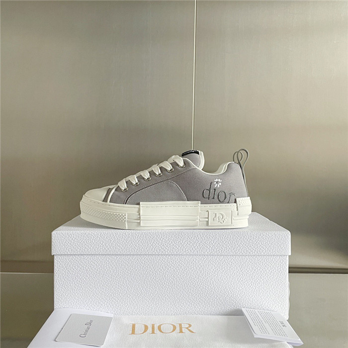 dr b23 sneakers