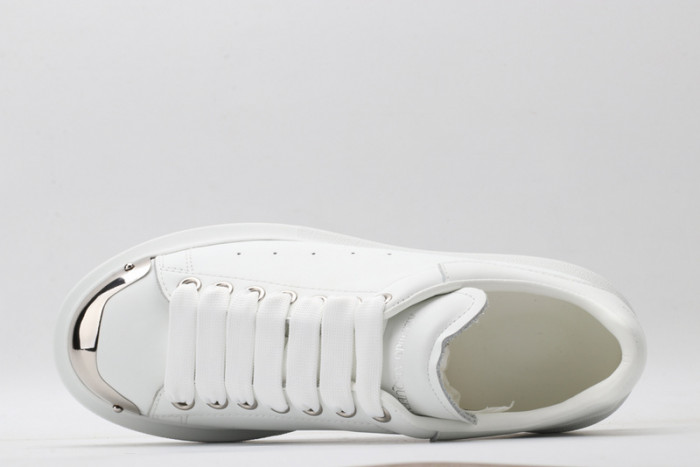 alex mcqu sneakers