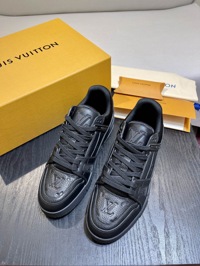 lovt sneaker