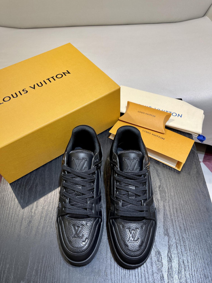 lovt sneaker