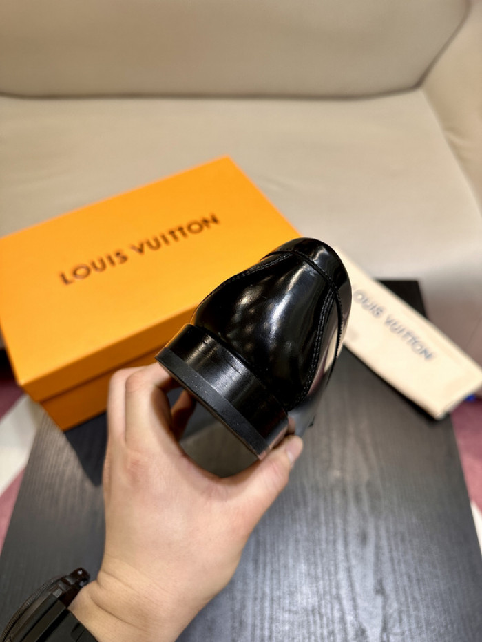 lovt loafer