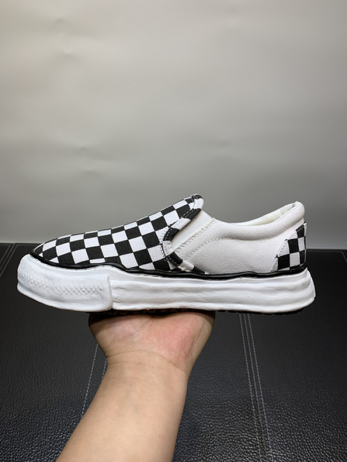 maison mihara yasuhiro sneaker