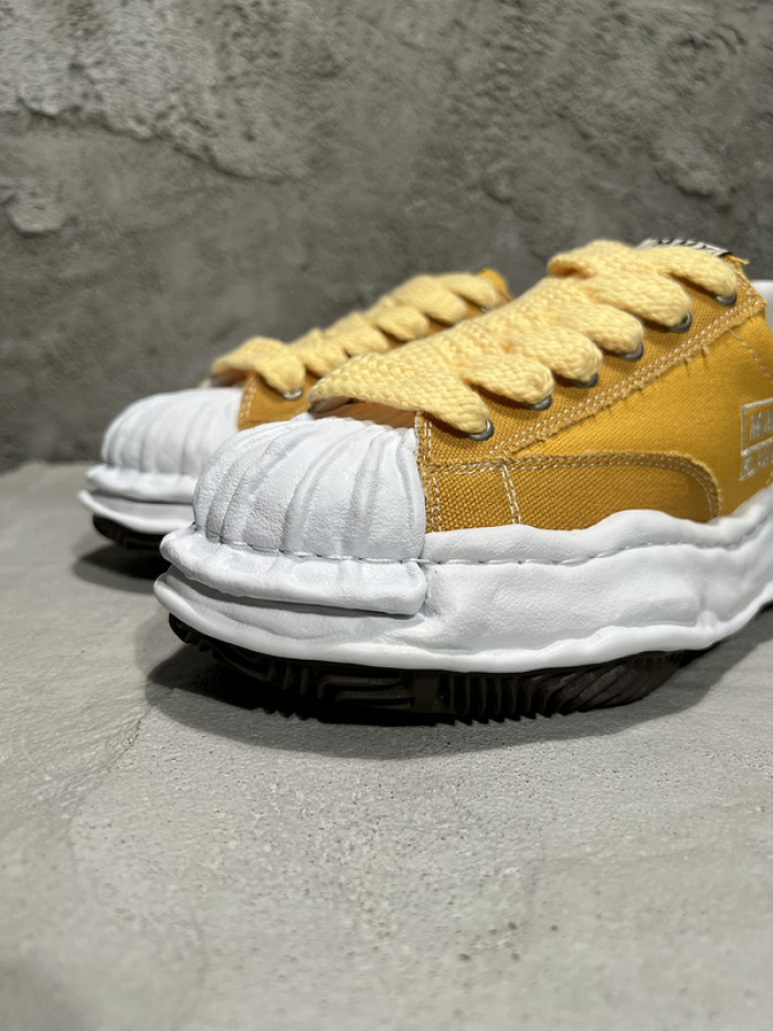 maison mihara yasuhiro sneaker