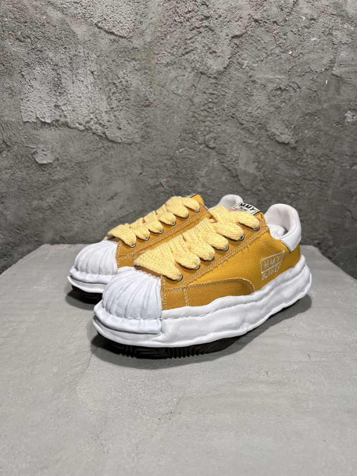 maison mihara yasuhiro sneaker