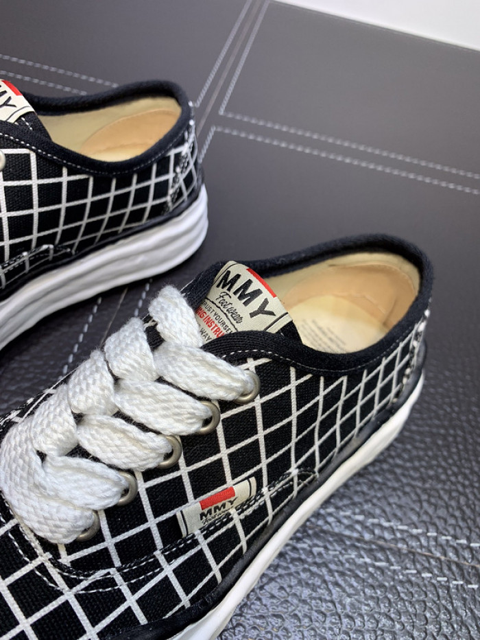 maison mihara yasuhiro sneaker
