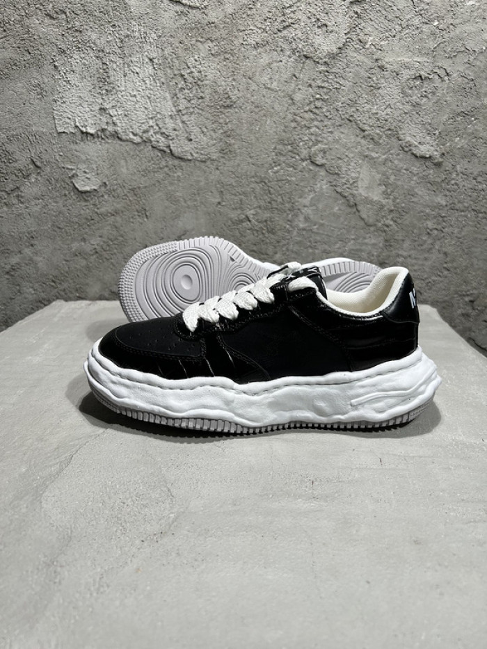 maison mihara yasuhiro sneaker