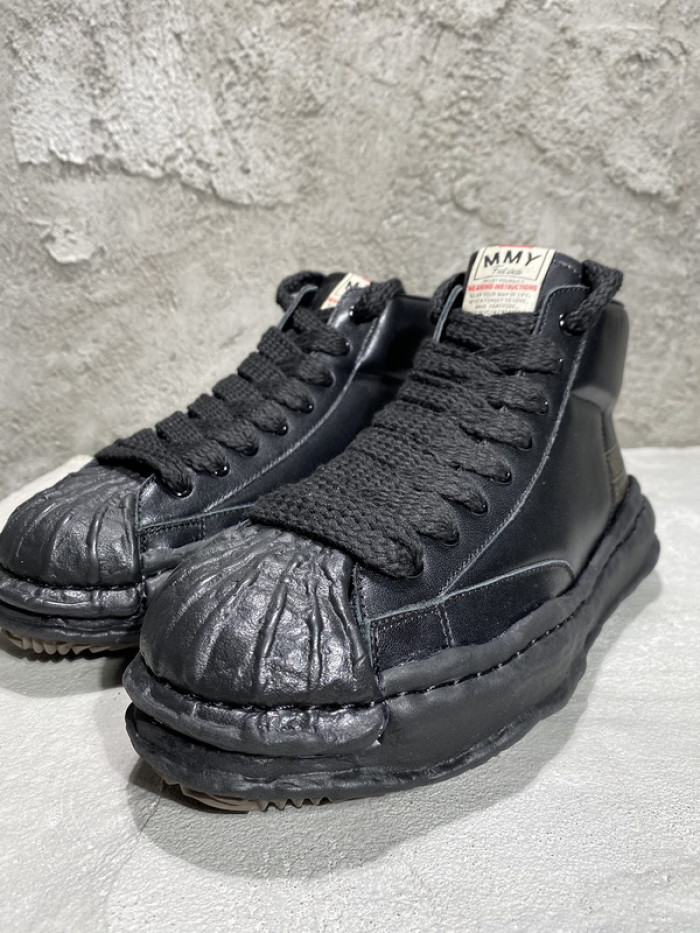 maison mihara yasuhiro sneaker