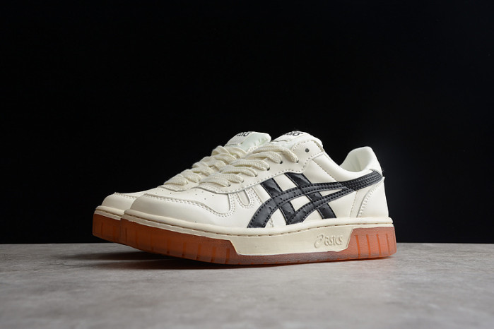 As*ic*s sneaker