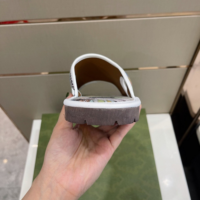 guc sandal