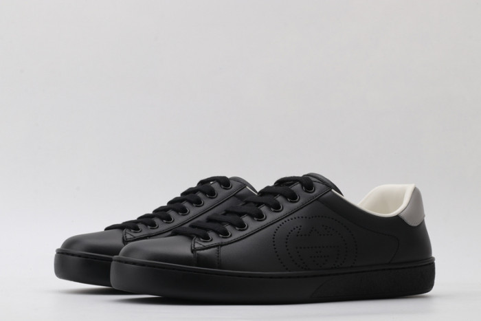 gi ace embroidered low-top sneaker