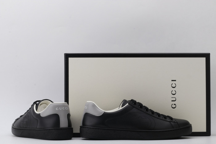 gi ace embroidered low-top sneaker