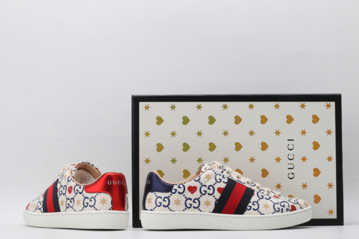 gi ace embroidered low-top sneaker
