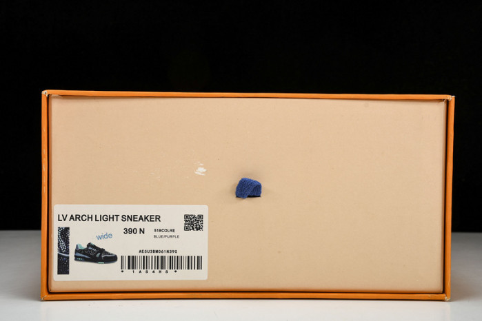 lovt sneaker