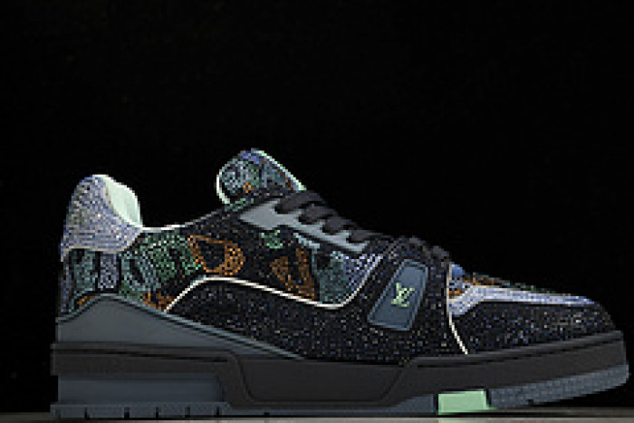 lovt sneaker