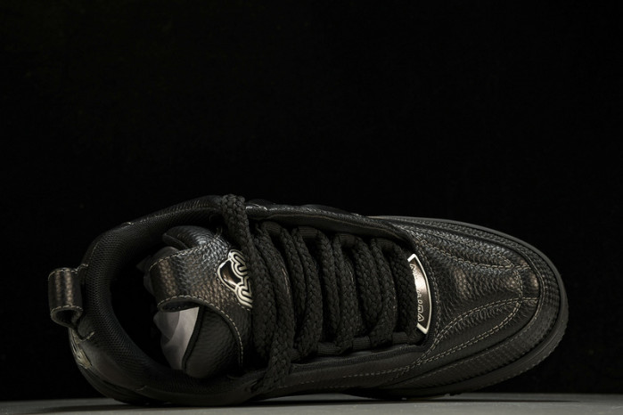lovt sneaker