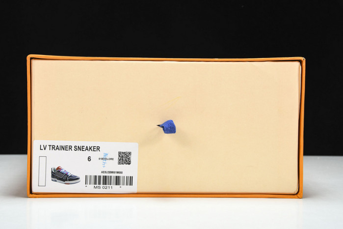 lovt sneaker
