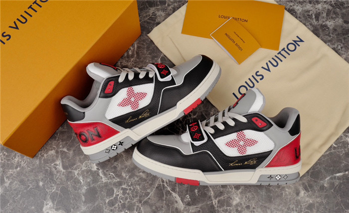 lovt sneaker