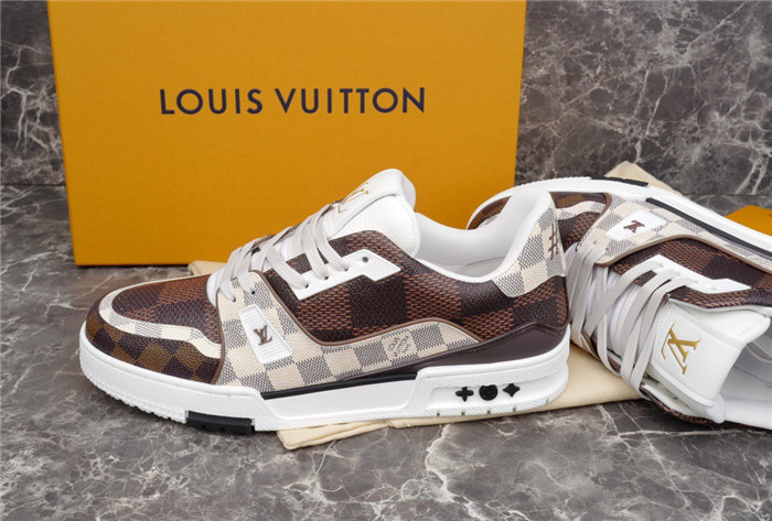 lovt sneaker