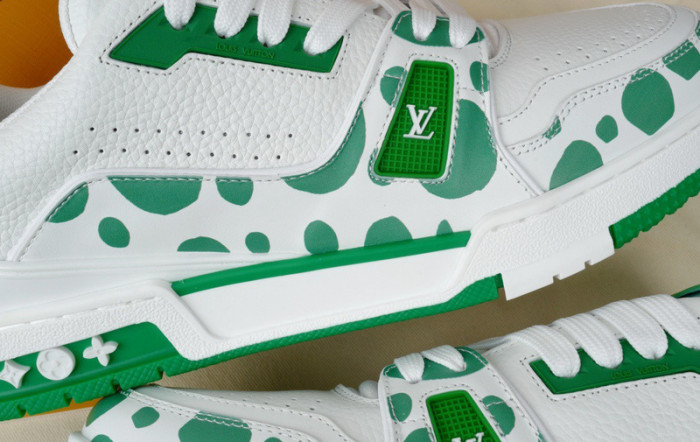 lovt sneaker