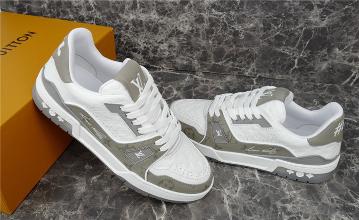 lovt sneaker