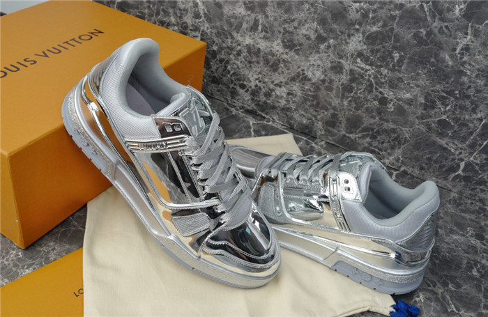lovt sneaker