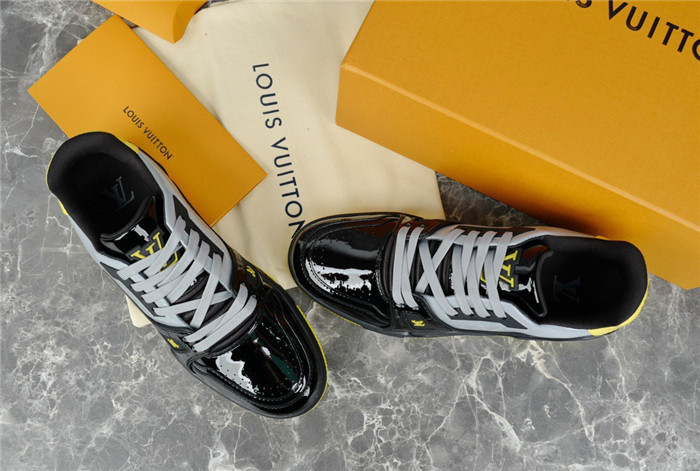 lovt sneaker