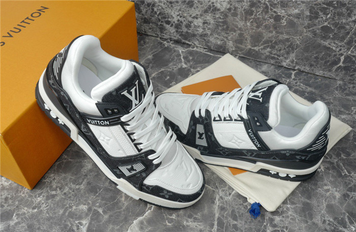 lovt sneaker