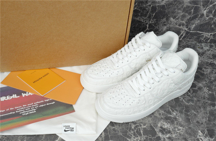 lovt sneaker