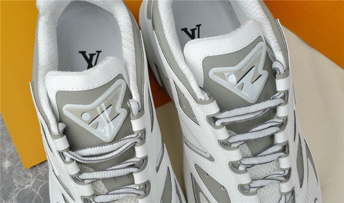 lovt sneaker