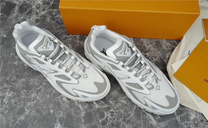 lovt sneaker