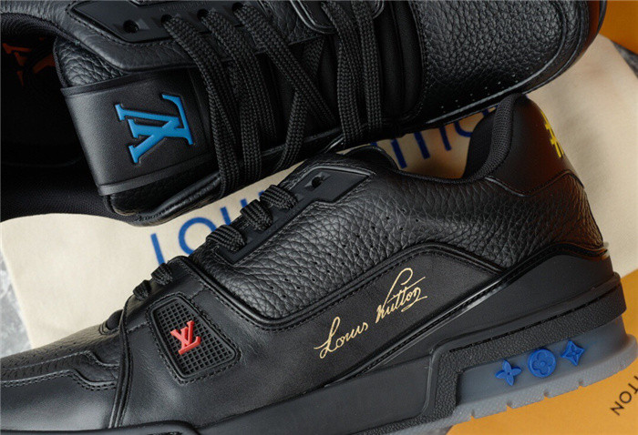 lovt sneaker