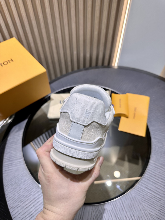 lovt sneaker