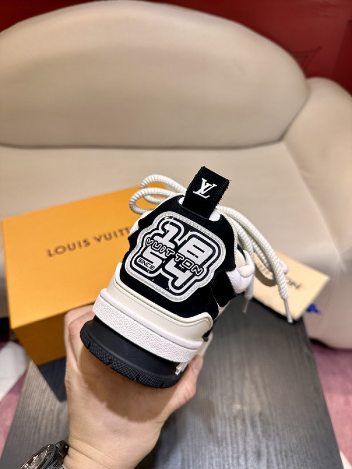 lovt sneaker