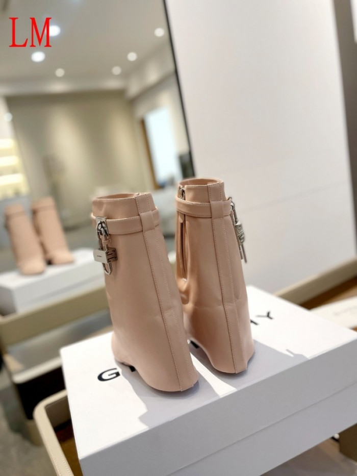 g1vency heel