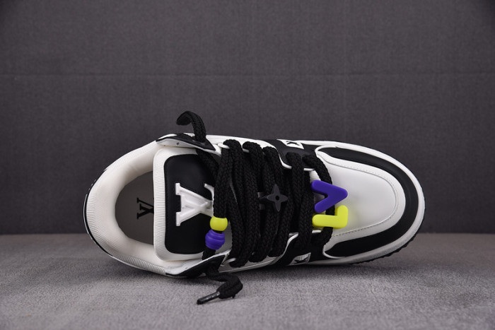 lovt sneaker