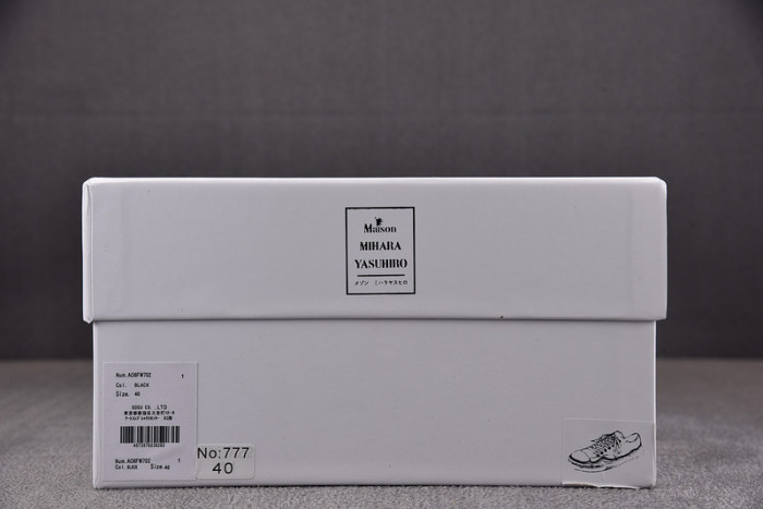 maison mihara yasuhiro sneaker