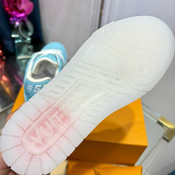 lovt sneaker