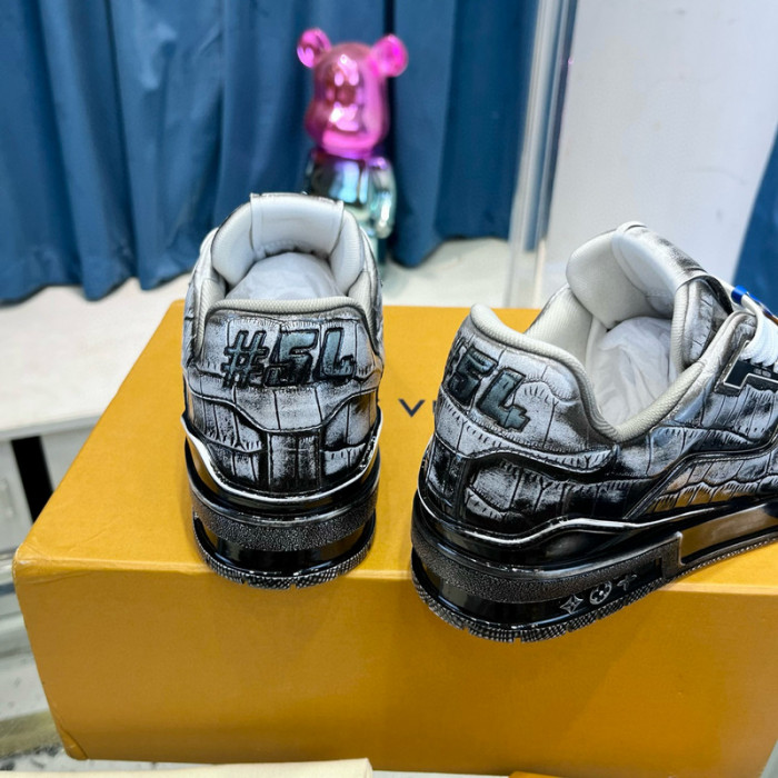 lovt sneaker