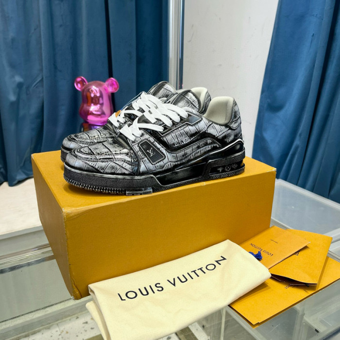 lovt sneaker