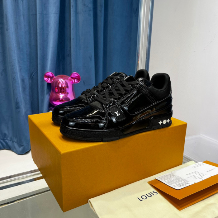lovt sneaker