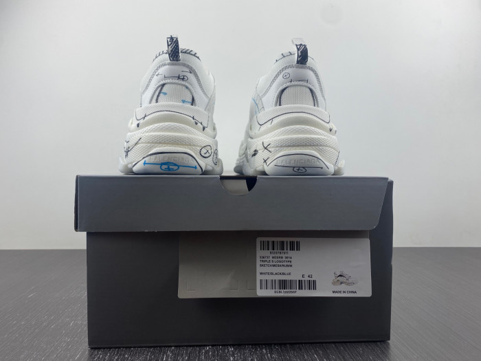 bl triple s trainers sneakers 536737 w3srb 9014