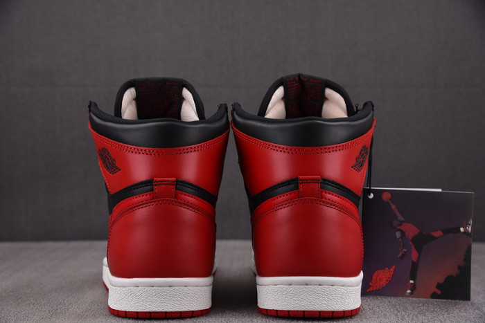 Air Jordan 1 Retro 85 