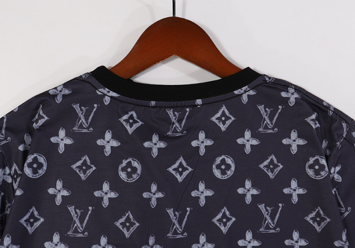 lovt t-shirt